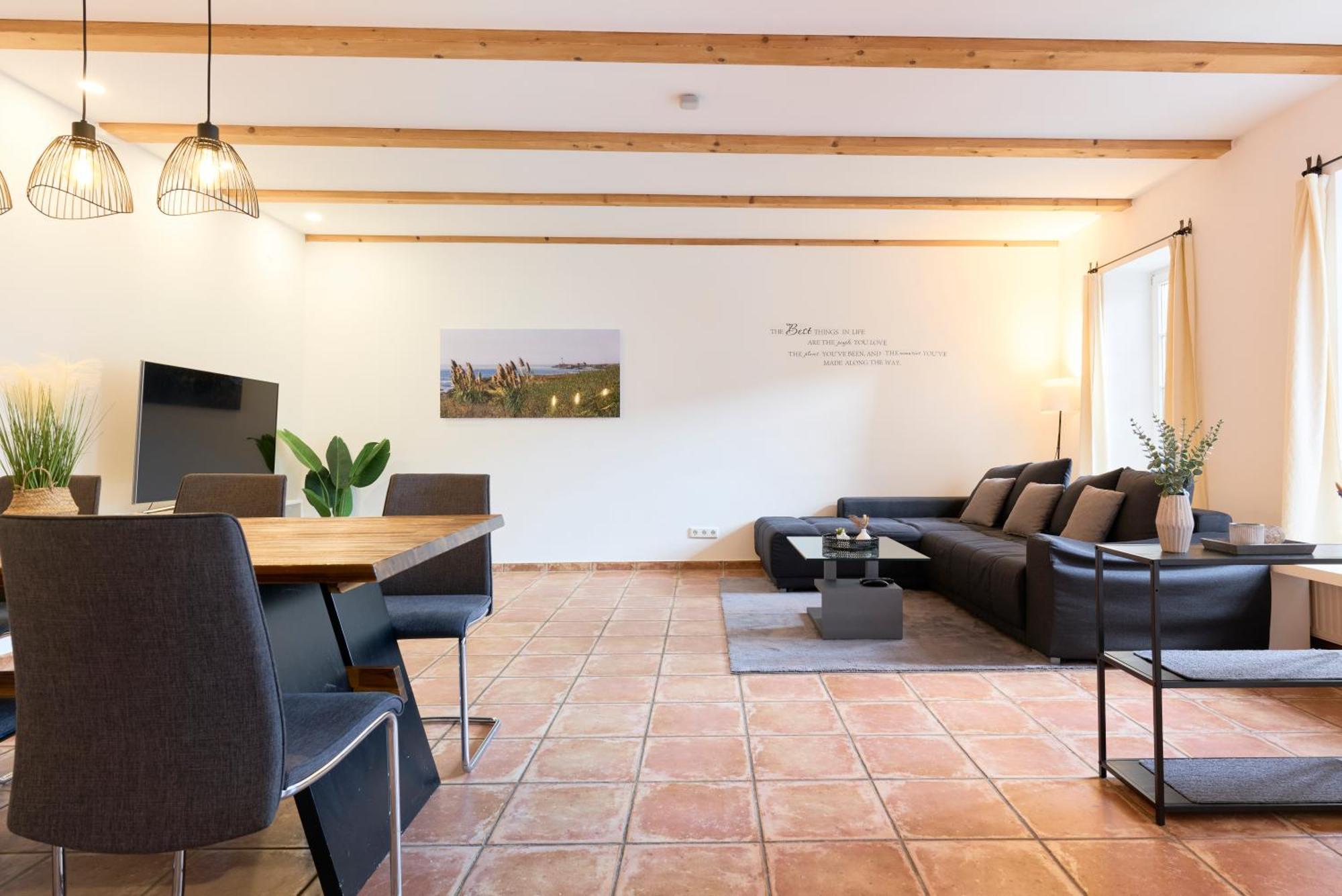 Stilvolle Gartenterrassenwohnung Mitten In Bregenz Exterior photo
